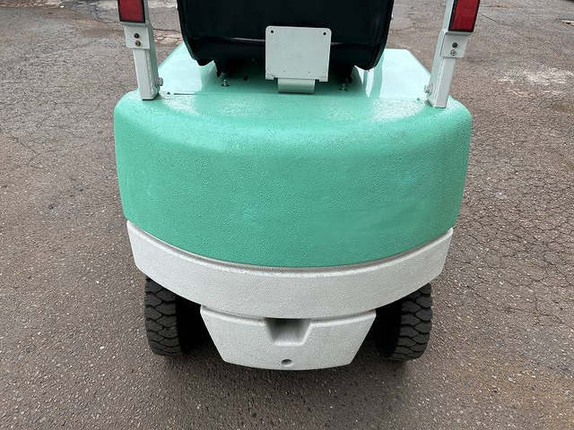 その他 コマツ 電動フォークリフト ミニオン コンパクトな900kg 3m の 