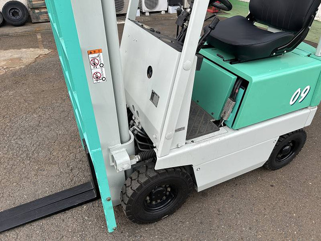 その他 コマツ 電動フォークリフト ミニオン コンパクトな900kg 3m の