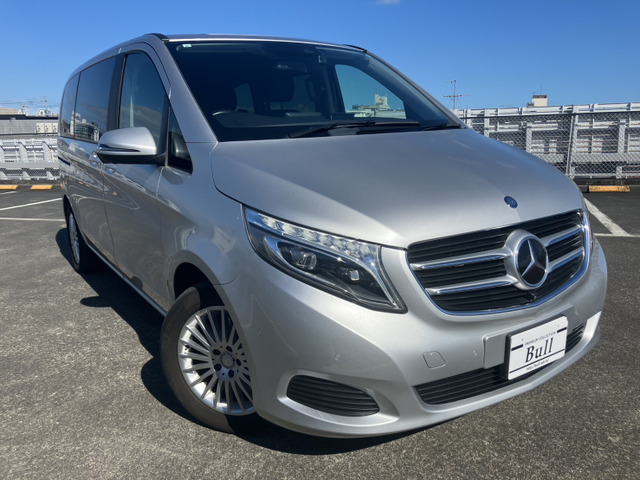 メルセデス・ベンツ Vクラス V220d の中古車詳細 (58,962km, シルバー