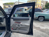 程度が悪い車が安いのは当たり前です。当店はコストを安く!薄利多売価格設定でお客様が良質安価な車両に出会える事にこだわっております。少し年式が古くても程度の良い車両は沢山あります!