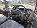 1990cc 1.35t 1.35トン ダンプ 3人乗り 5速 5MT 3ペダル 内外装仕上げ済み ワンオーナー ETC付 ガソリン 総重量3055Kg 普通免許OK