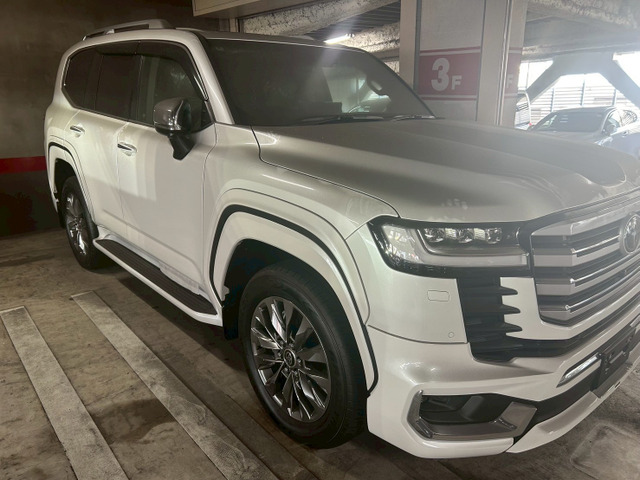 未夢 トヨタ ランドクルーザー300 3.3 ZX ディーゼル 4WD の中古車