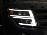 アニメーションエフェクトが終わると、インナー部分のLEDがホワイト発光し、先進的でオシャレな印象を与えてくれます。