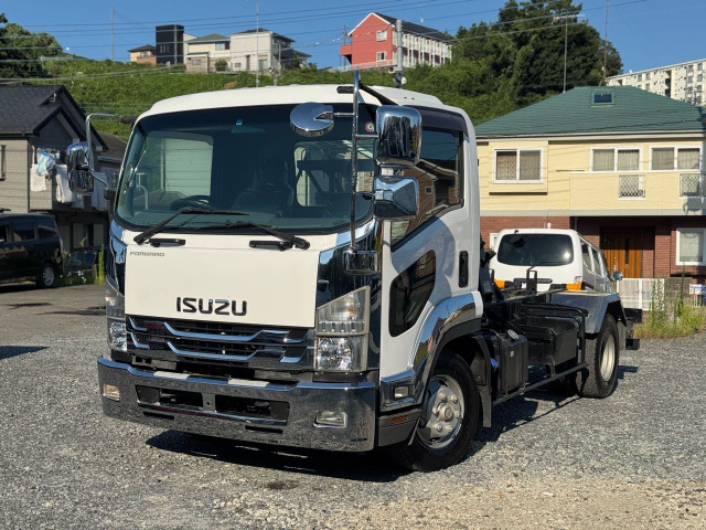 フォワード アームロール 210馬力 脱着装置付きコンテナ専用車