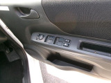 パワーウィンドウ付き☆運転席で全部の窓を開閉することが可能!!快適にドライブをお楽しみいただけます☆