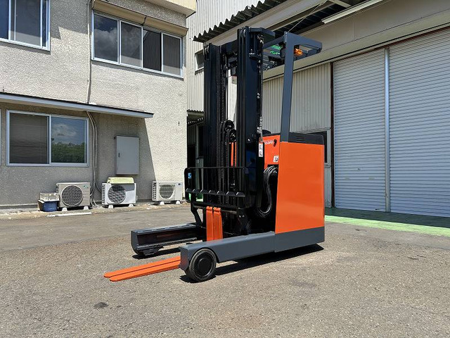 トヨタL&F 電動フォークリフト フルフリ FSV5m 1.8トン