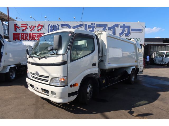 デュトロ  ワイドプレスパッカー車 積載3050kg