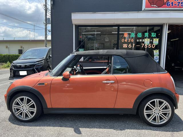 BMW MINI ミニコンバーチブル クーパー 5MT バックカメラ ハーフレザー