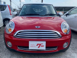 ミニ クーパー ディーラー車 右ハンドル