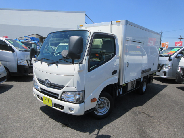 ダイナ2.0 ロング ジャストロー冷蔵冷凍車