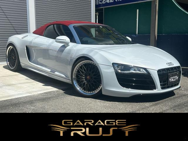 R8スパイダー5.2 FSI クワトロ 4WD赤革 可変バルブ 20インチ 地デジ