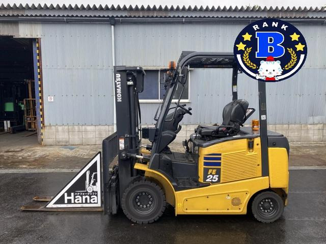 コマツ電動フォークリフト