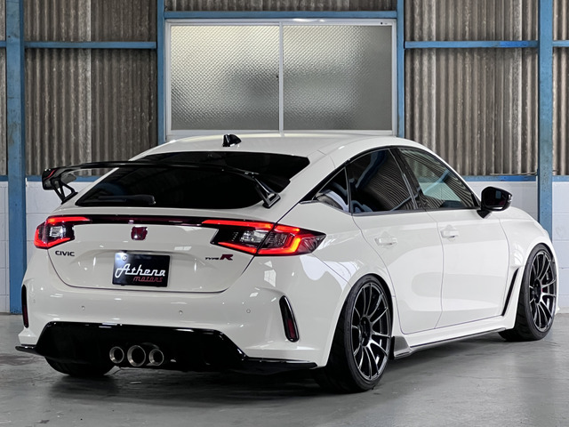 19インチ civic TYPE R 純正 Honda FK8 Civic Type-R with 19