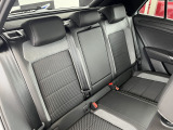 ご納車前に法定点検を提携整備工場にて行い、より良質なお車をご準備させて頂きます。