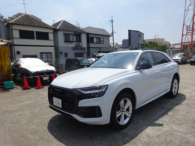 Q855 TFSI クワトロ ラグジュアリー 4WDコンフォートアシスタンスPK