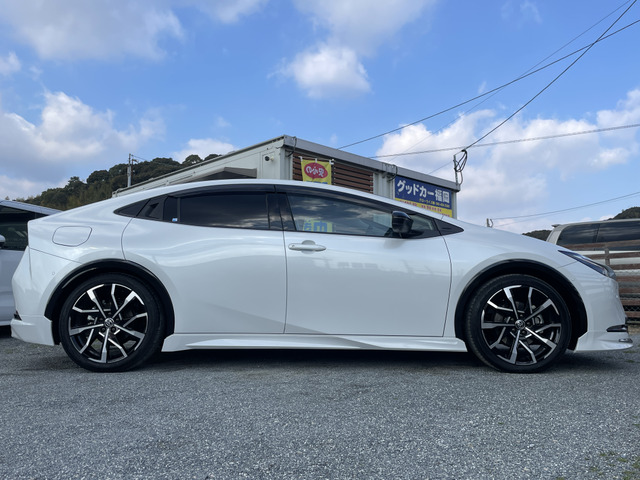 トヨタ プリウス 2.0 プラグインハイブリッド Z 1オーナ/パノラマ