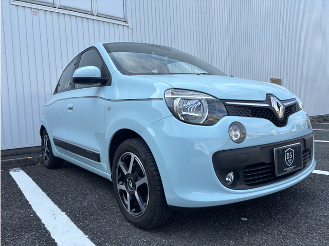 トゥインゴインテンス