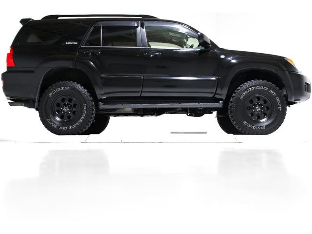 トヨタ ハイラックスサーフ 2.7 SSR-X 4WD リフトアップ APJ製16インチ