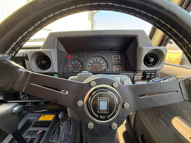 トヨタ ランドクルーザー70 4.2 ZX FRPトップ ディーゼル 4WD FOX