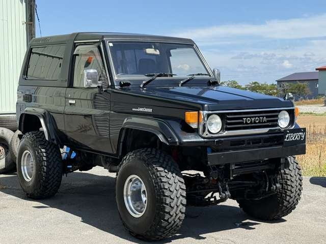 トヨタ ランドクルーザー70 4.2 ZX FRPトップ ディーゼル 4WD FOX