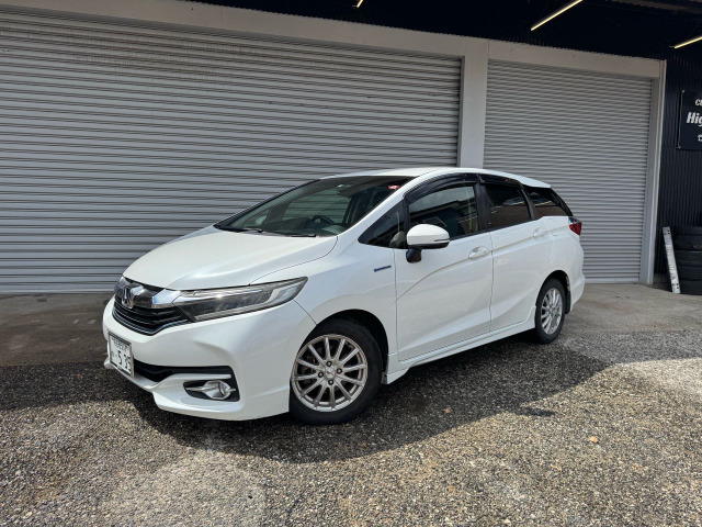 シャトル（ホンダ）の中古車 | 中古車情報・中古車検索なら【車