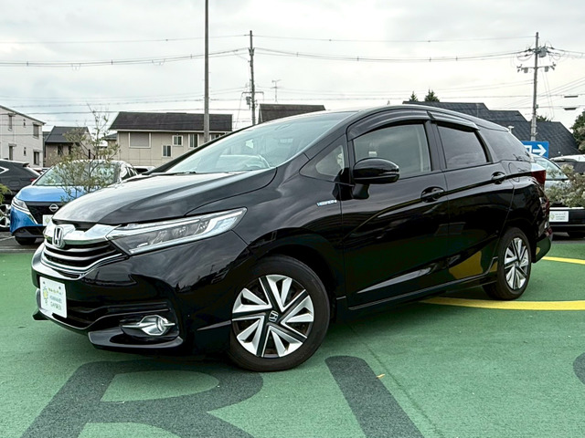 シャトル1.5 ハイブリッド X走行5200km/純正ナビ/Bカメラ
