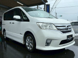 セレナ 2.0 ハイウェイスター S-HYBRID 後席モニター!パノラマルーフ!