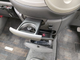 当店のクルマにアクセスいただき、ありがとうございます♪エースオートの中古車は安心がいっぱい♪♪長期保証に自動車鑑定協会の鑑定書付き!自社整備工場による徹底した整備でのお渡し!
