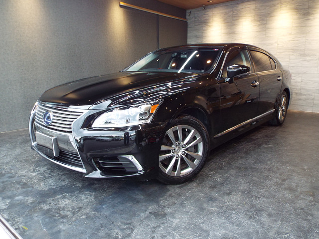 LS600hL エグゼクティブパッケージ 4WD