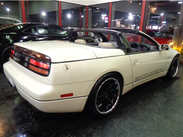 日産 フェアレディZコンバーチブル 3.0 300ZX ホワイトパール