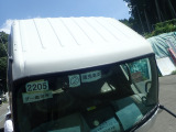 狭小地や狭い路地に使いやすい、標準幅の車体です。