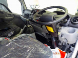 デュトロ 4.0 セミロング 高床 ディーゼル 4WD 2t Wキャブ 登録済み未使用車