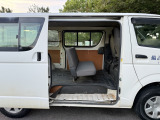 総展示台数約80台以上。バン専門店です。あなたにピッタリのお車が見つかるはず!