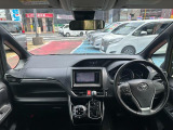 エスクァイア 2.0 Xi トヨタセーフティセンス/純正SDナビ