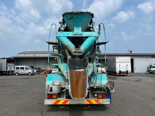 いすゞ フォワード ミキサー車 増トン車 3軸2デフ KYB8.9立米 の中古車