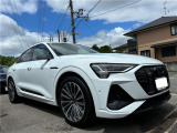 e-tronスポーツバック 55 クワトロ Sライン 4WD ブラックスタイリングパッケージ