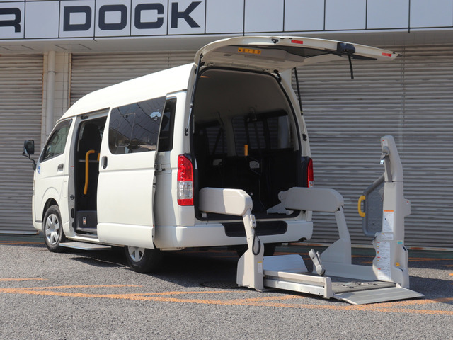 ハイエースバン  車いす仕様車 Bタイプ