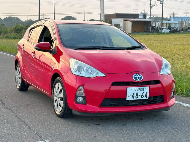 アクア 1.5 S 車検2025年12月 バックカメラパワー