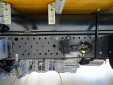 タイヤ止め2個 左シャシ中央工具箱 シャーシは 錆止め/マフラー塗装 仕上げに力を入れています。