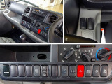 AC PS PW SRS ABS キーレス(不良)/集中ドアロック(不良) 左電格ミラー AM/FMラジオ ターボ 排気ブレーキ 坂道発進補助装置 アイドリングストップ