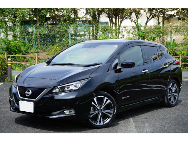 日産リーフX 2013年 2万km台！満充電100km以上走行！車検1年以上！ 日産リーフX 2013年 2万km台！満充電100km以上走行！車検1