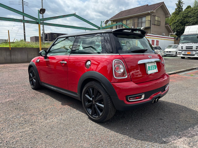 BMW MINI ミニ クーパー S ターボ の中古車詳細 (81,706km, レッド