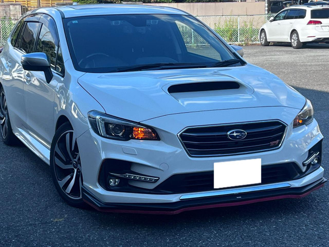 レヴォーグ 2.0 STI スポーツ アイサイト 4WD R8年12月まで車検あり!