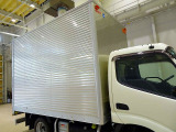 荷台内寸:320&times;177&times;217 トランテックス リア観音扉/90度ストッパー付 左サイドスライドドア(200cm/93cm) ラッシングレール2段(60cm/120cm)/ベルト2個 荷室LED灯2個