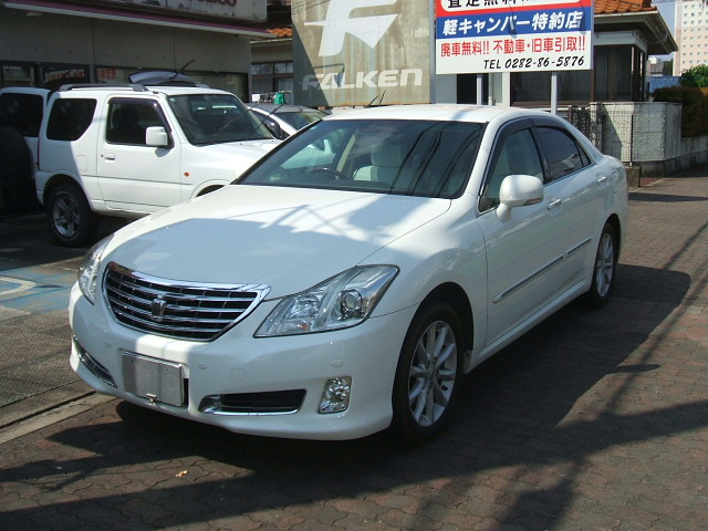 クラウン 3.0 ロイヤルサルーン 車検令和9年4月