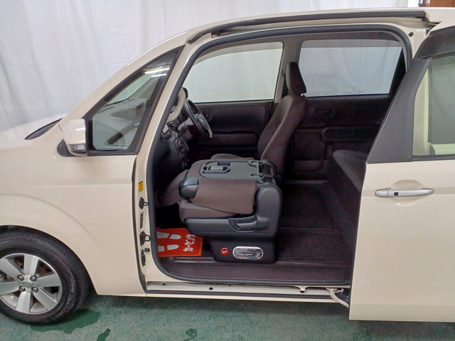 トヨタ ポルテ 車検R9年4月まで TOYOTAポルテ3万キロ車検R9年4月まで