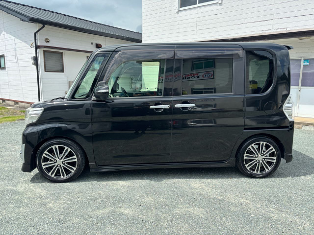 ダイハツ　タントカスタムX　車検約２年 ダイハツ タント カスタムX 4WD（車検2年 1年保証 新品