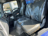 車内3人乗り仕様!