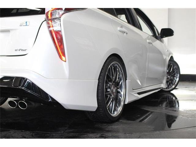 トヨタ プリウス 1.8 S ツーリングセレクション E-Four 4WD 寒冷地仕様