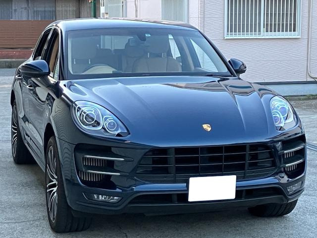 マカンターボ ディーラー車 右ハンドル